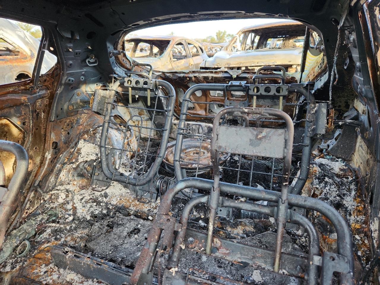 2014 Nissan Juke S VIN: JN8AF5MV1ET481733 Lot: 66101935