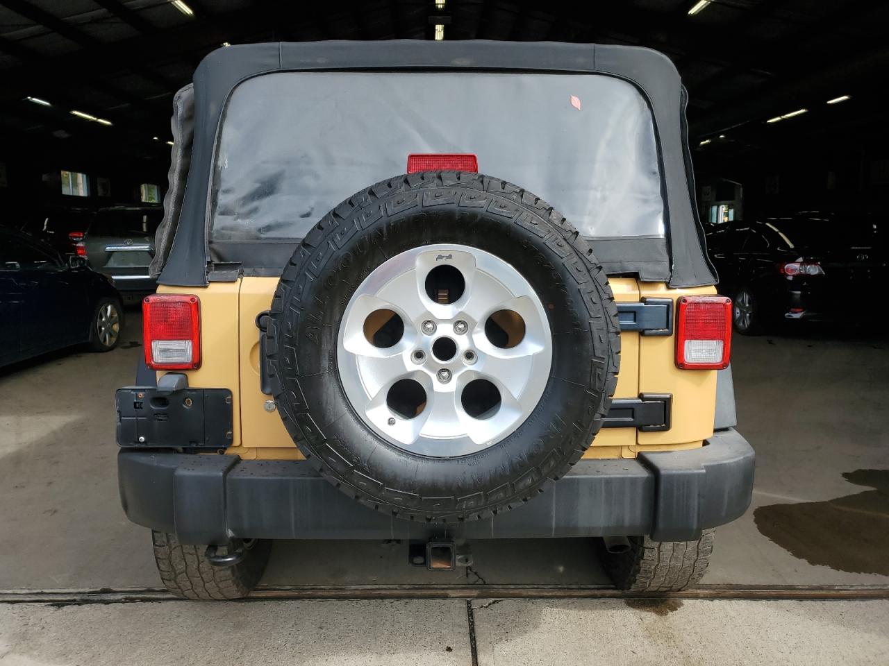 2013 Jeep Wrangler Unlimited Sport VIN: 1C4BJWDG5DL643710 Lot: 86104905