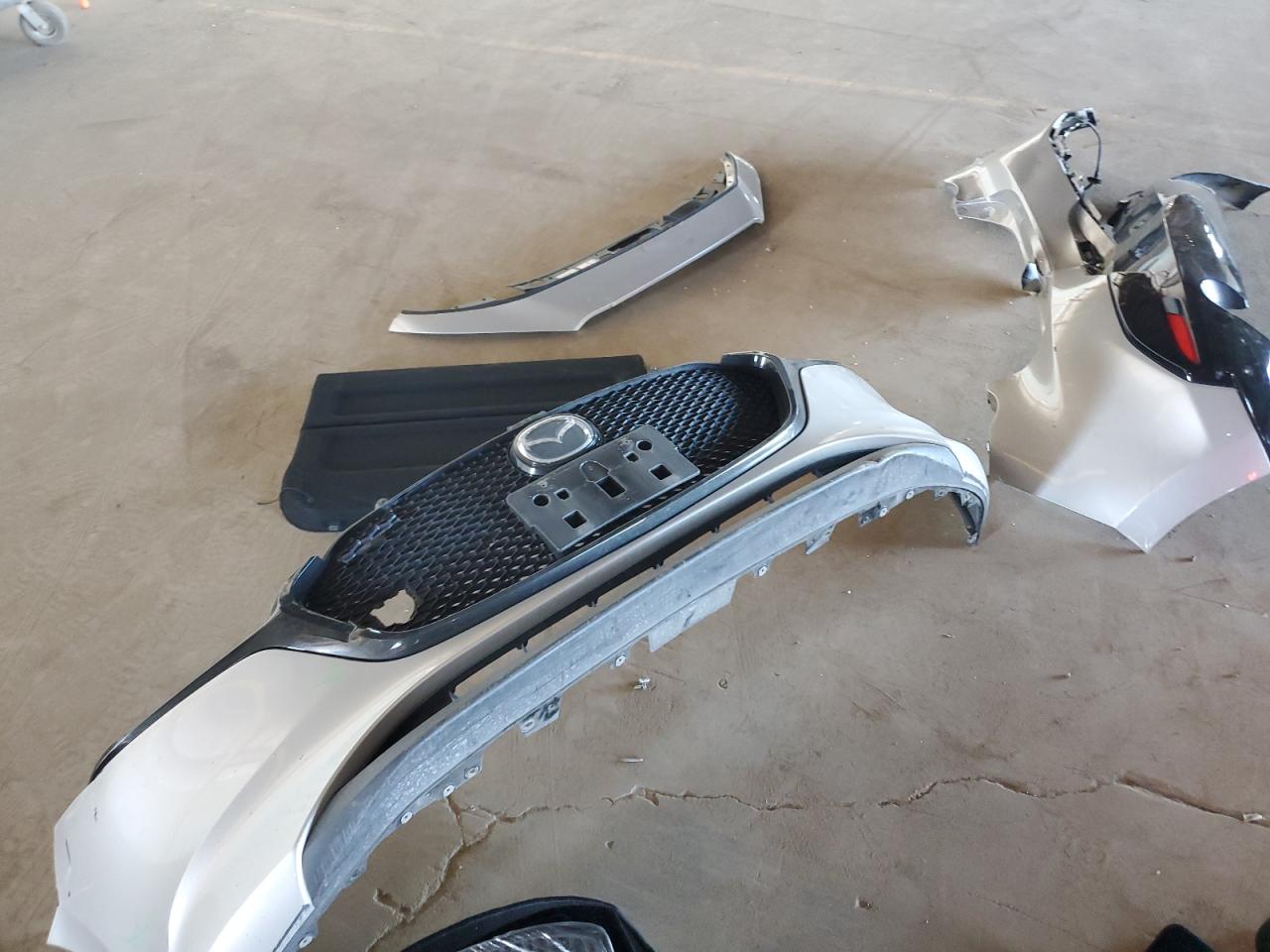 2024 Mazda 3 Select Sport VIN: JM1BPAKM8R1700060 Lot: 90313205