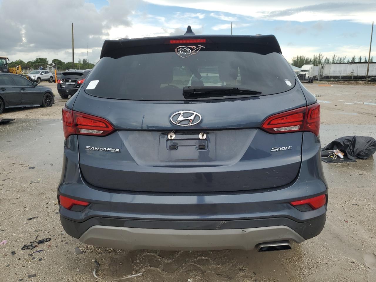2017 Hyundai Santa Fe Sport VIN: 5NMZU3LB8HH020230 Lot: 82133255