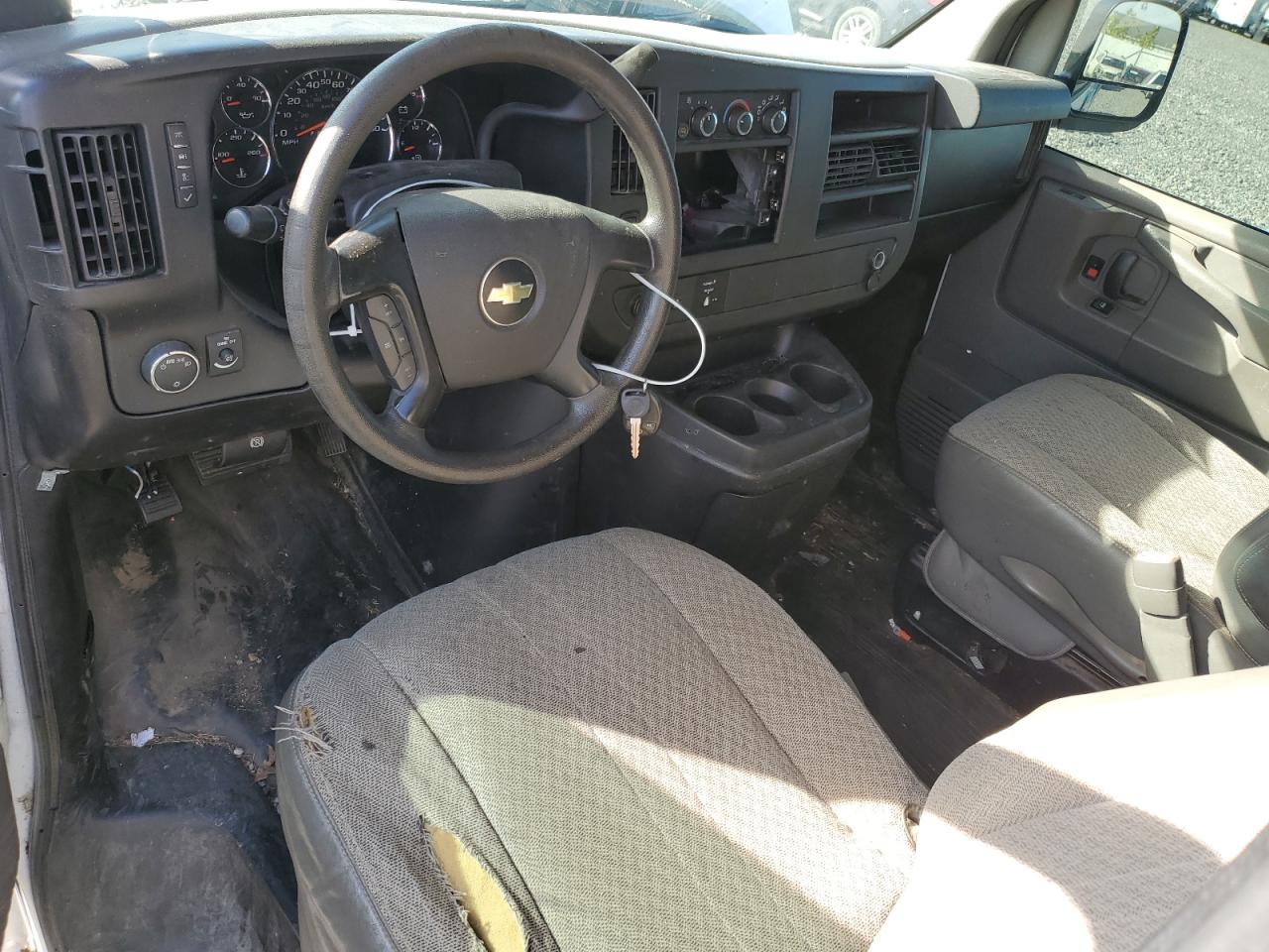 2014 Chevrolet Express G2500 VIN: 1GCWGFCG2E1207637 Lot: 82378605