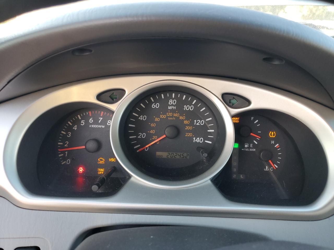 2004 Toyota Highlander Base VIN: JTEDP21A140006021 Lot: 82283855