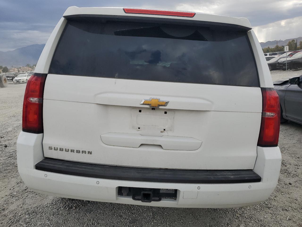 2015 Chevrolet Suburban K1500 Lt VIN: 1GNSKJKC2FR638276 Lot: 85897235