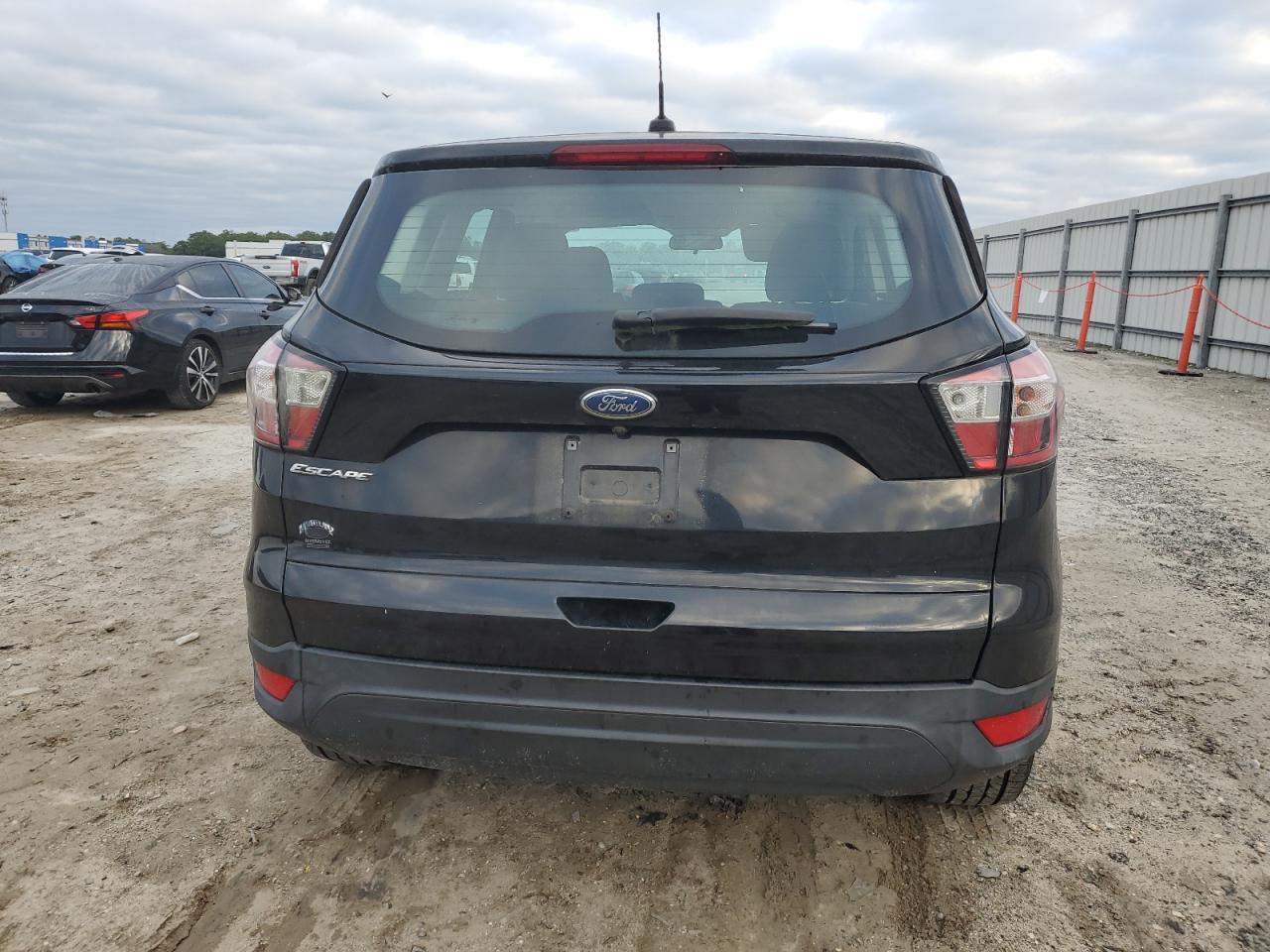 2018 Ford Escape S VIN: 1FMCU0F78JUB05025 Lot: 90478795