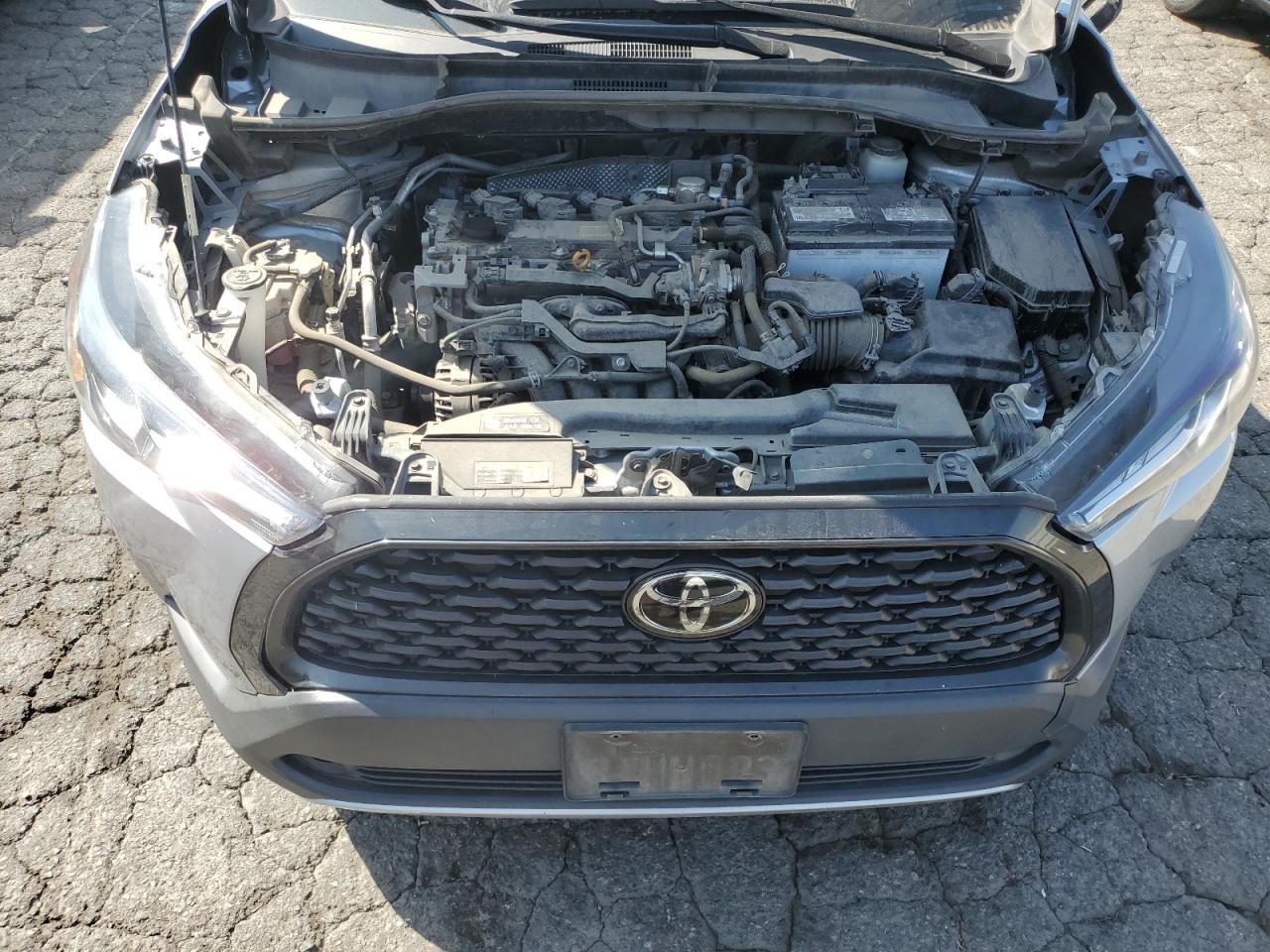 2022 Toyota Corolla Cross Le VIN: 7MUCAAAG9NV004134 Lot: 85005605