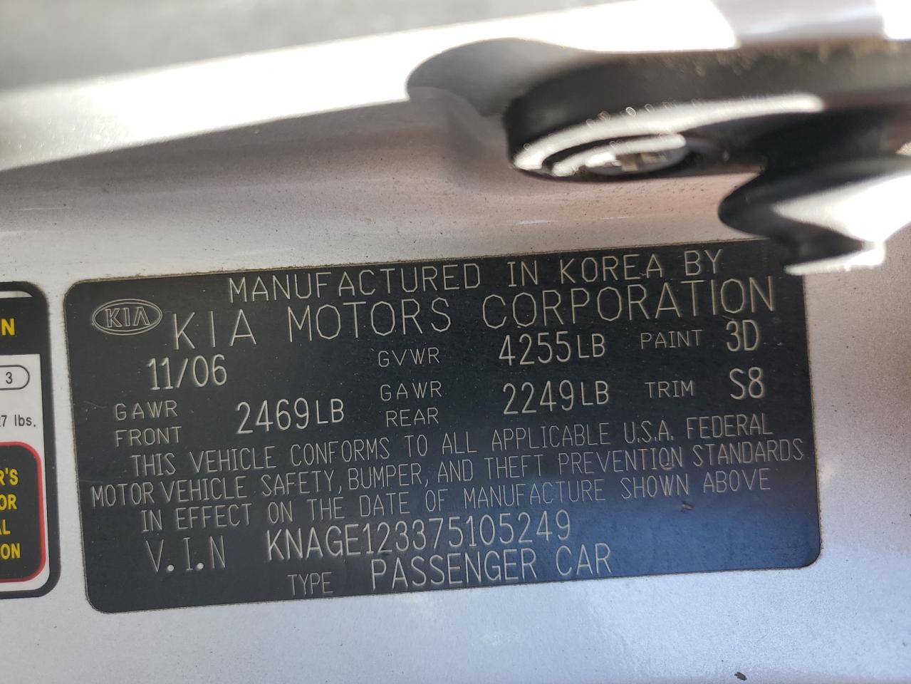 2007 Kia Optima Lx VIN: KNAGE123375105249 Lot: 84906535