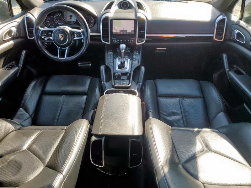  PORSCHE CAYENNE 2017 Czarny
