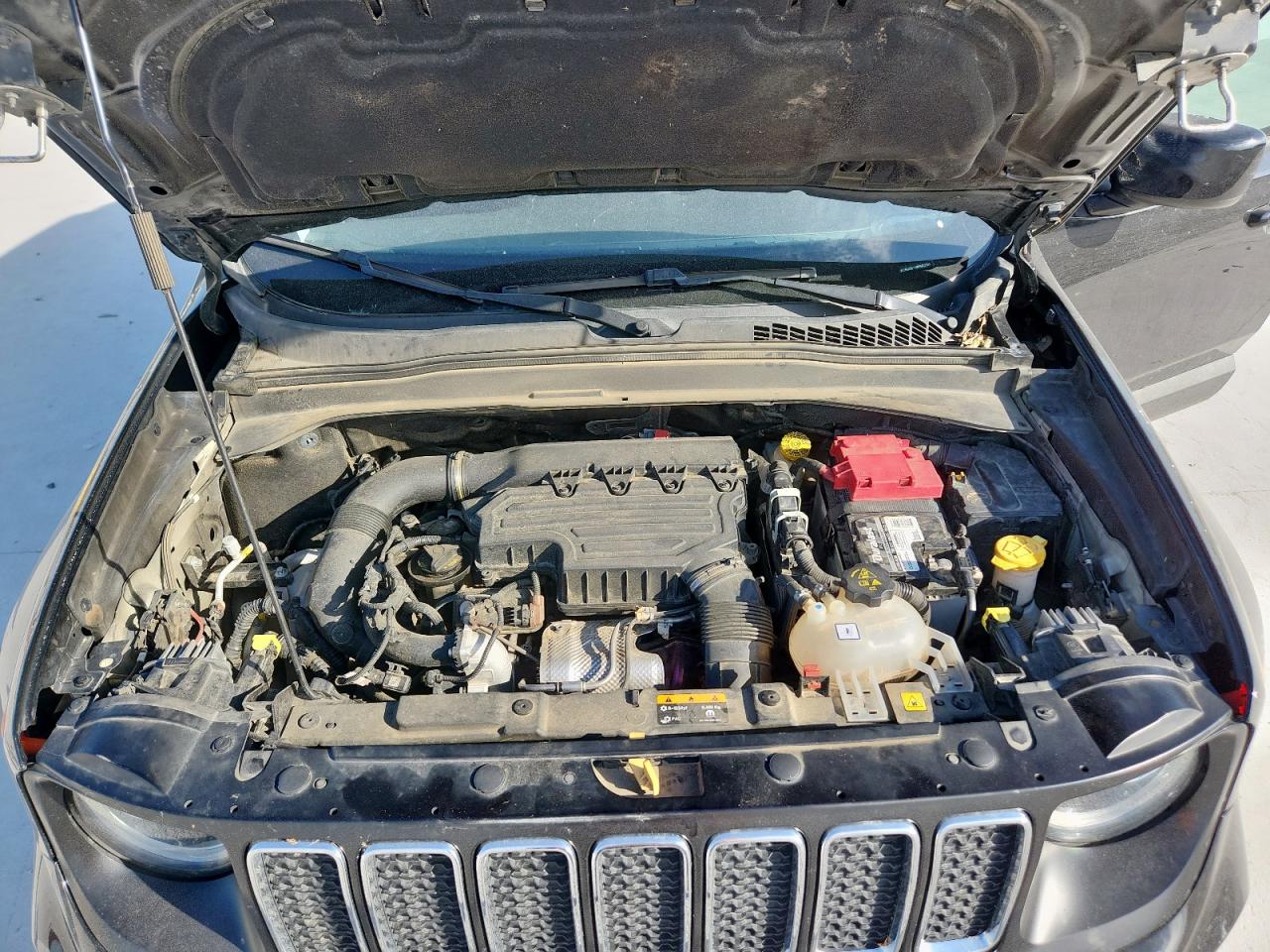 2021 Jeep Renegade Latitude VIN: ZACNJCB11MPM32796 Lot: 82224675