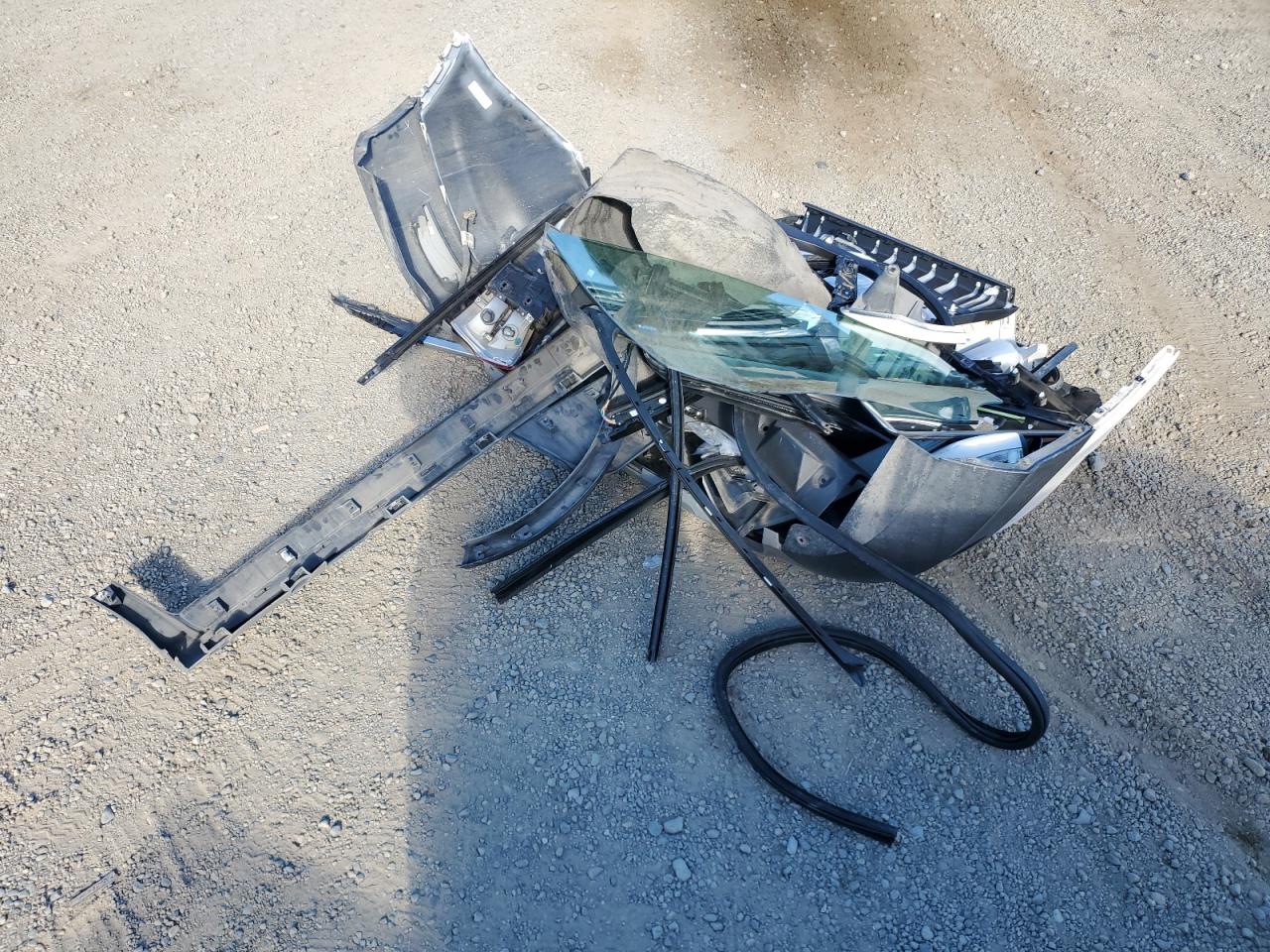 2014 Ford Escape Titanium VIN: 1FMCU9J98EUC60483 Lot: 82651765