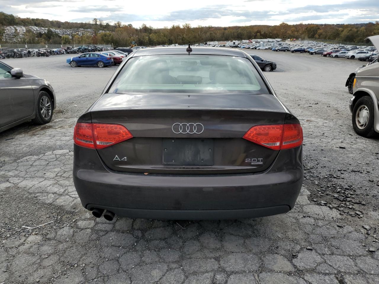 2011 Audi A4 Premium Plus VIN: WAUFFAFL7BN039333 Lot: 89469835