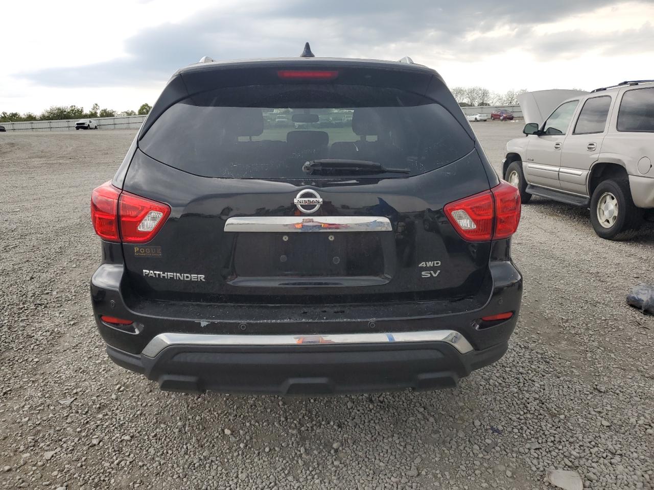 2019 Nissan Pathfinder S VIN: 5N1DR2MM5KC576809 Lot: 85171175