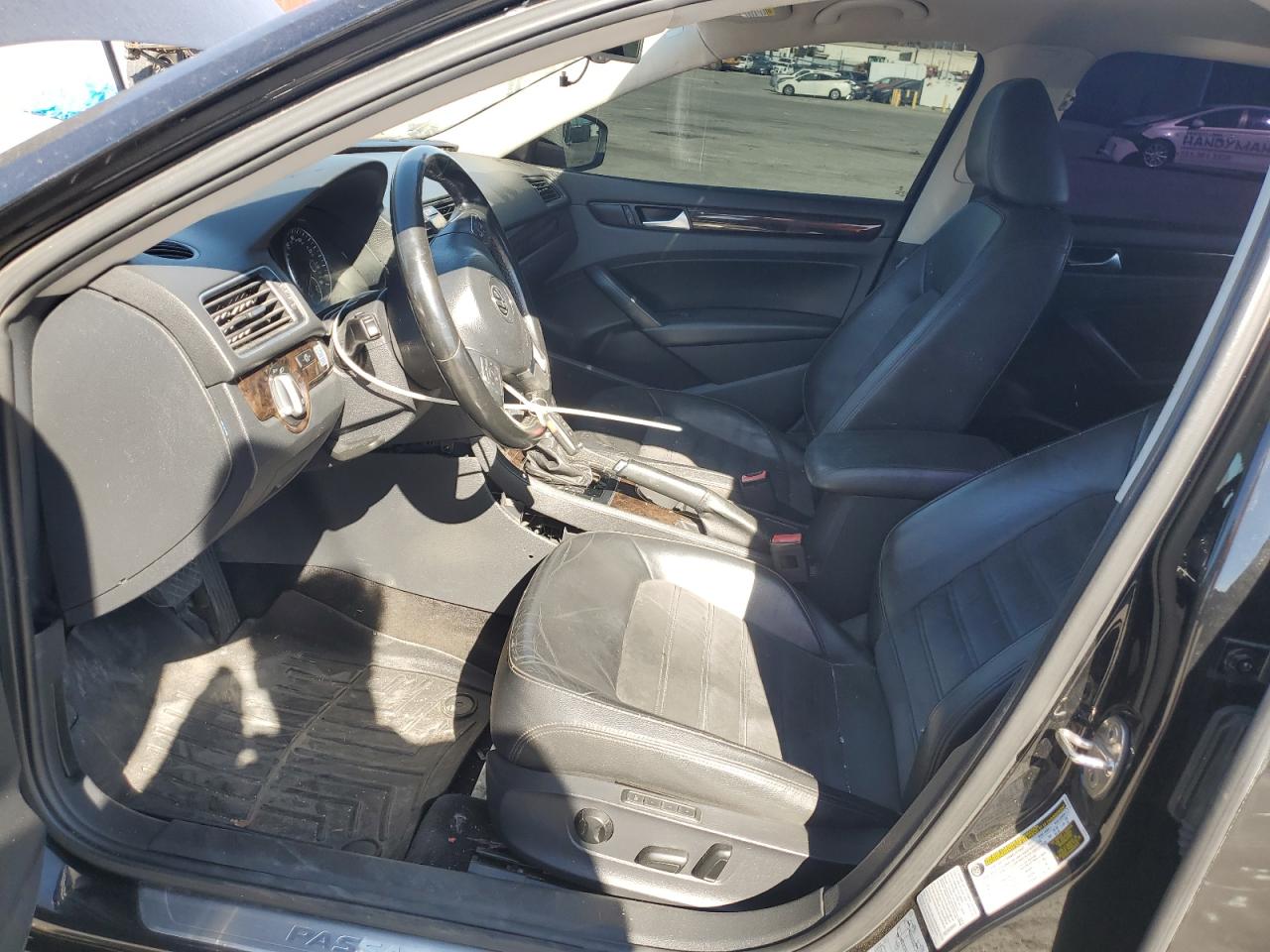 2015 Volkswagen Passat Sel VIN: 1VWCV7A39FC035768 Lot: 89872625