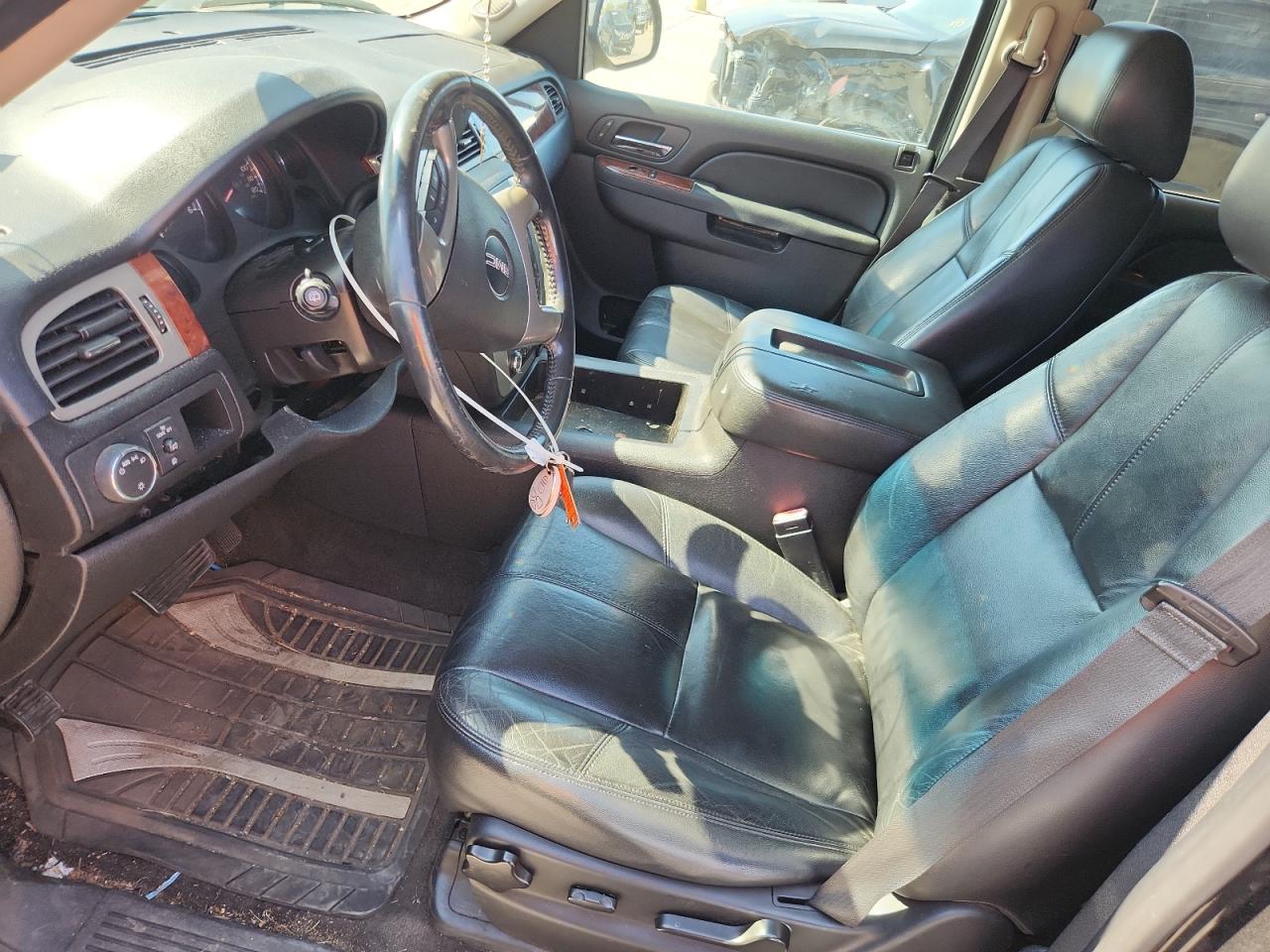 2013 GMC Yukon Xl C1500 Slt VIN: 1GKS1KE0XDR127080 Lot: 85857615