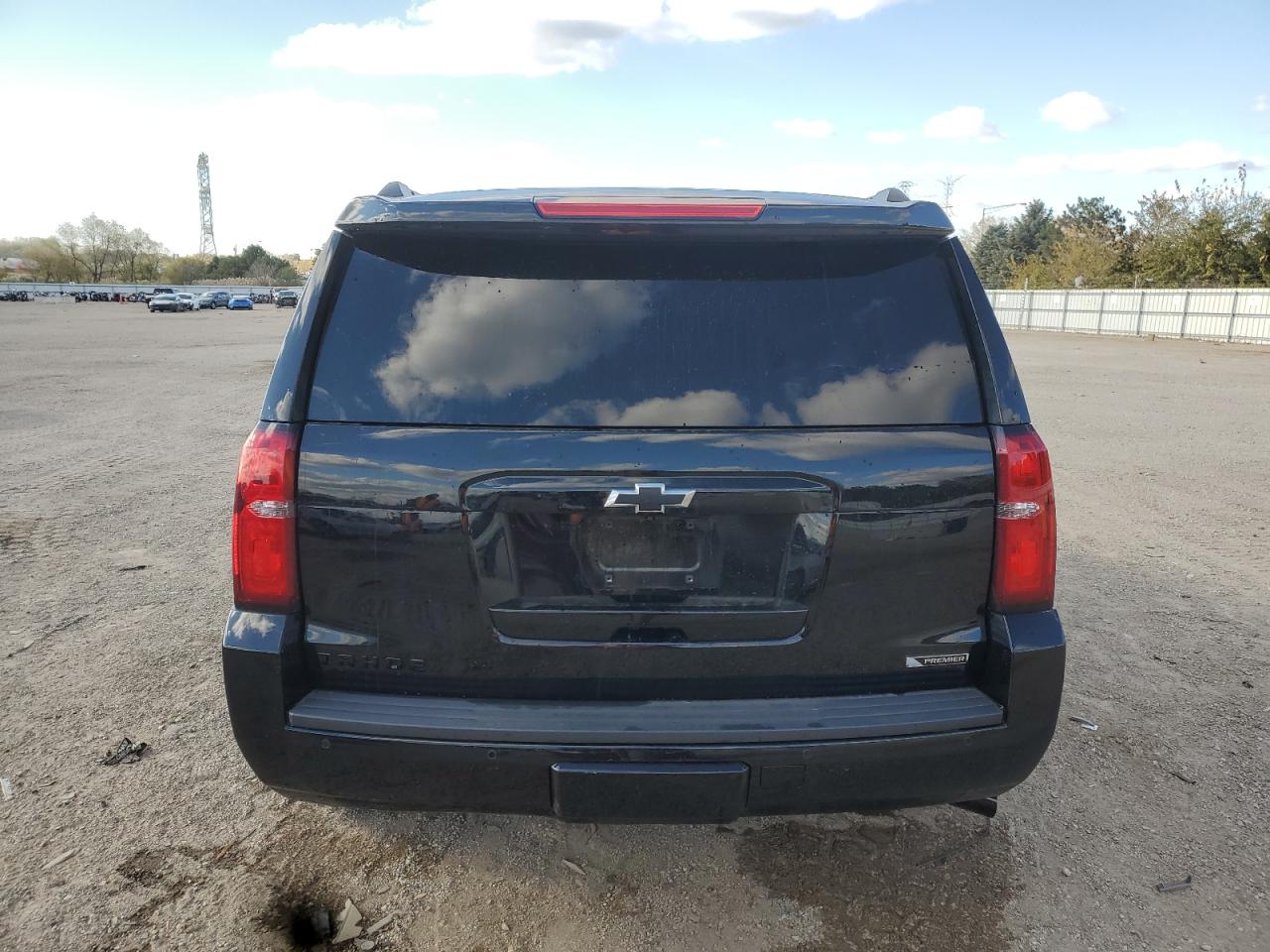 2018 Chevrolet Tahoe K1500 Premier VIN: 1GNSKCKJXJR252384 Lot: 90355285