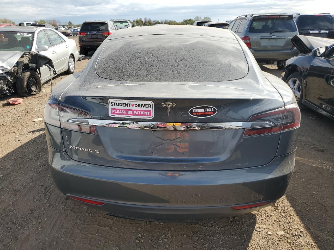 2013 Tesla Model S VIN: 5YJSA1AC9DFP10171 Lot: 82232975