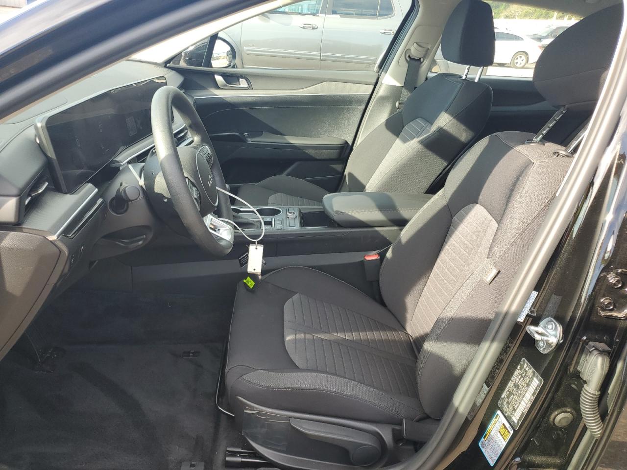 2026 Kia K5 Lxs VIN: KNAG24J75T5402418 Lot: 90072425