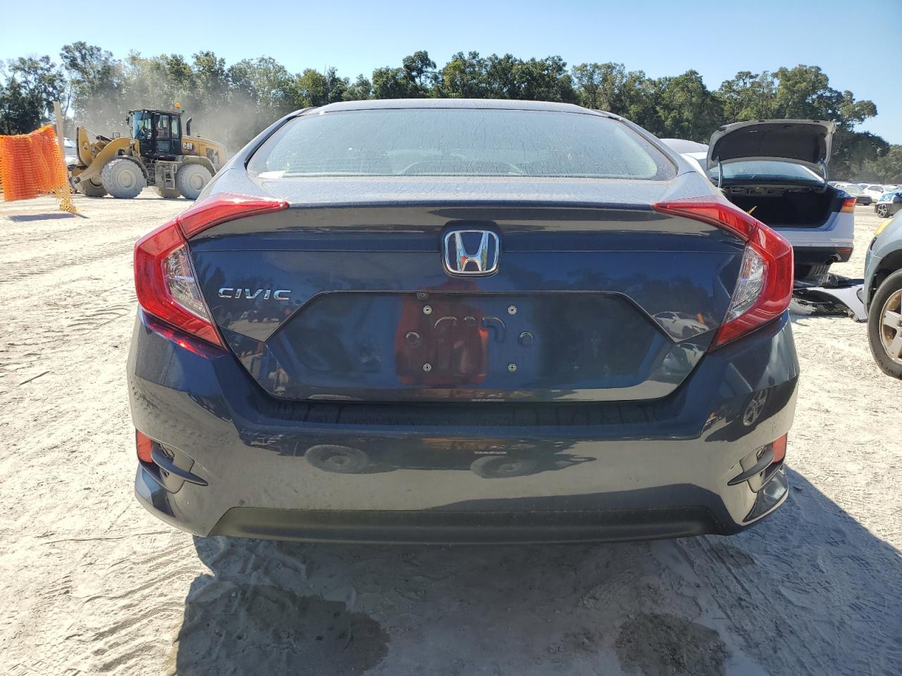 2018 Honda Civic Lx VIN: 2HGFC2F57JH582905 Lot: 86289135