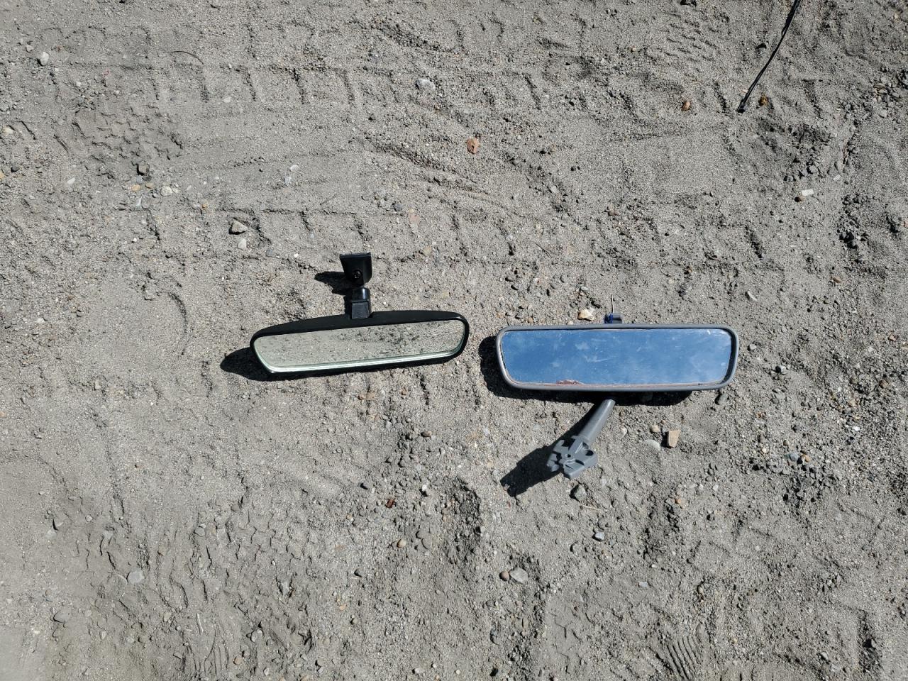 1998 Nissan Pathfinder Xe VIN: JN8AR05S1WW286925 Lot: 84232215