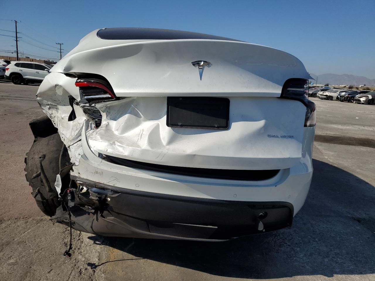 2022 Tesla Model Y VIN: 7SAYGDEE3NF548919 Lot: 91033055