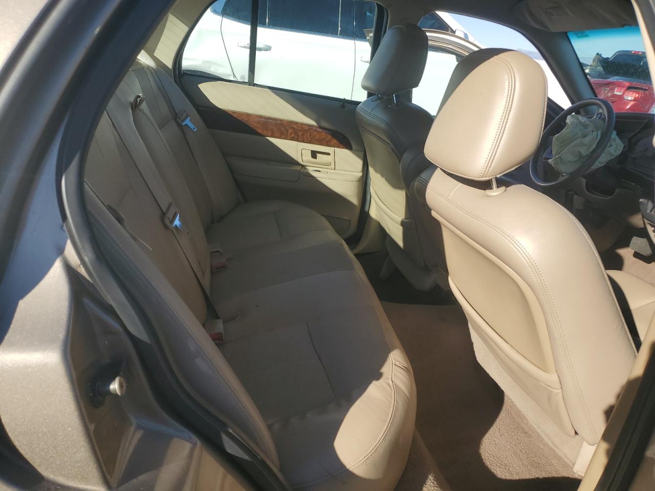 2004 Mercury Grand Marquis Gs VIN: 2MEFM74W14X665050 Lot: 86683205