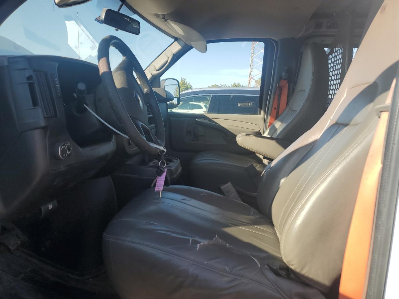 2015 Chevrolet Express G2500 VIN: 1GCWGFCF0F1220315 Lot: 86242975