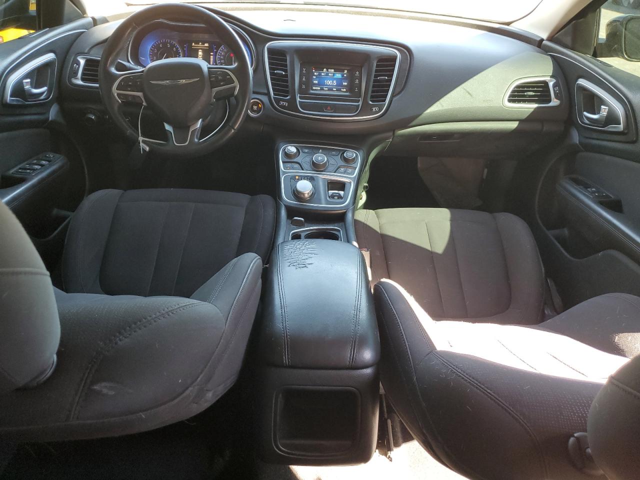 2015 Chrysler 200 Limited VIN: 1C3CCCAB1FN725144 Lot: 84984925