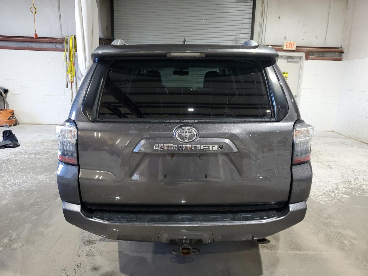 2016 Toyota 4Runner Sr5/Sr5 Premium VIN: JTEBU5JRXG5319468 Lot: 85344075