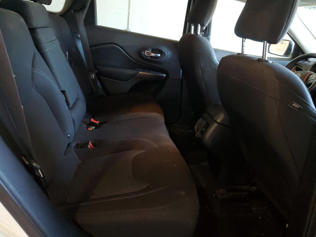 2019 Jeep Cherokee Latitude VIN: 1C4PJMCBXKD291389 Lot: 85898255