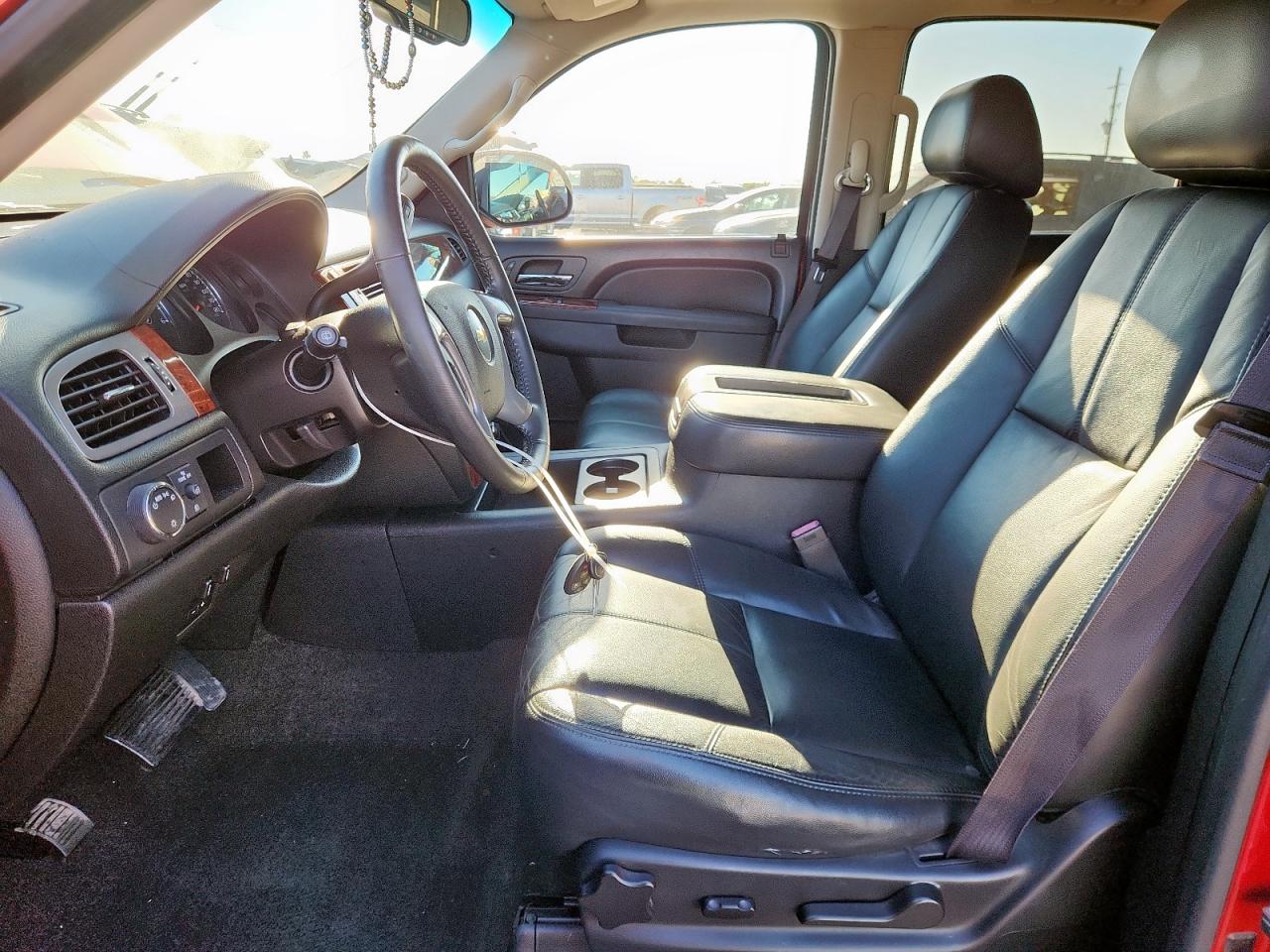 2013 Chevrolet Tahoe C1500 Lt VIN: 1GNSCBE0XDR342682 Lot: 90481475