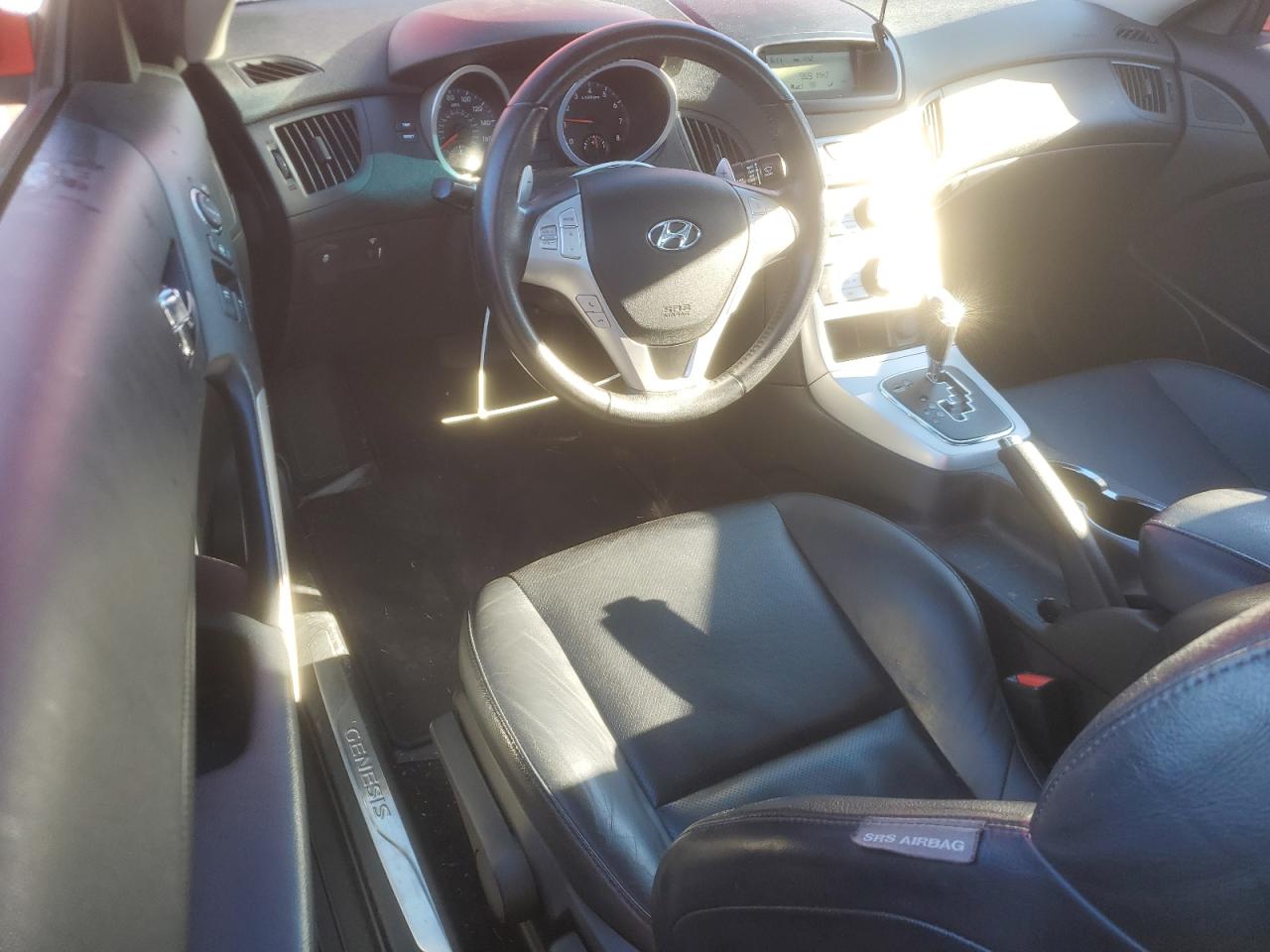 2010 Hyundai Genesis Coupe 3.8L VIN: KMHHU6KH6AU011233 Lot: 82492285