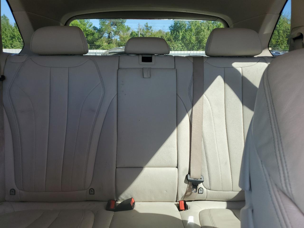 2015 BMW X5 xDrive50I VIN: 5UXKR6C51F0J77933 Lot: 85941625