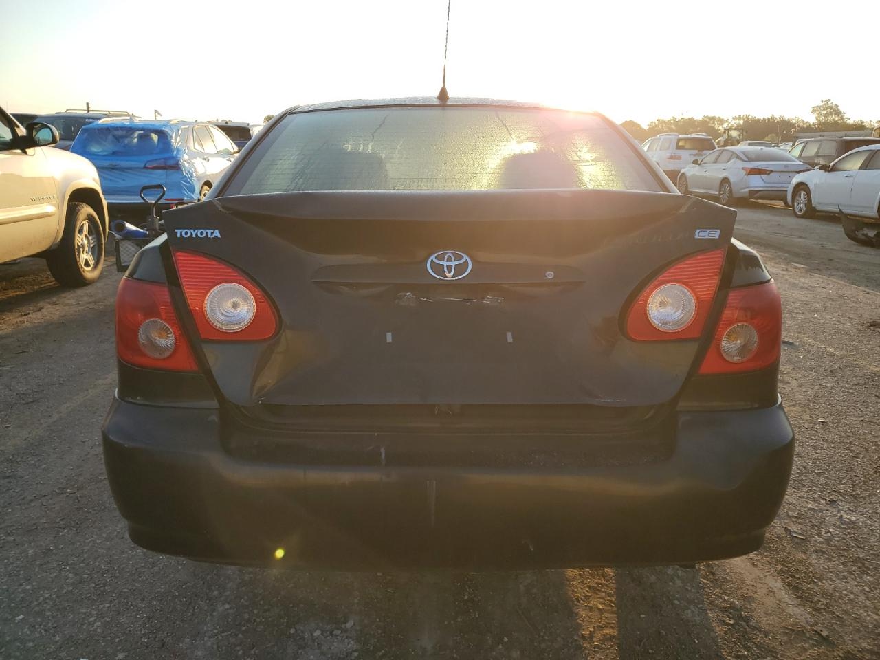 2005 Toyota Corolla Ce VIN: 1NXBR32E25Z562082 Lot: 85940275