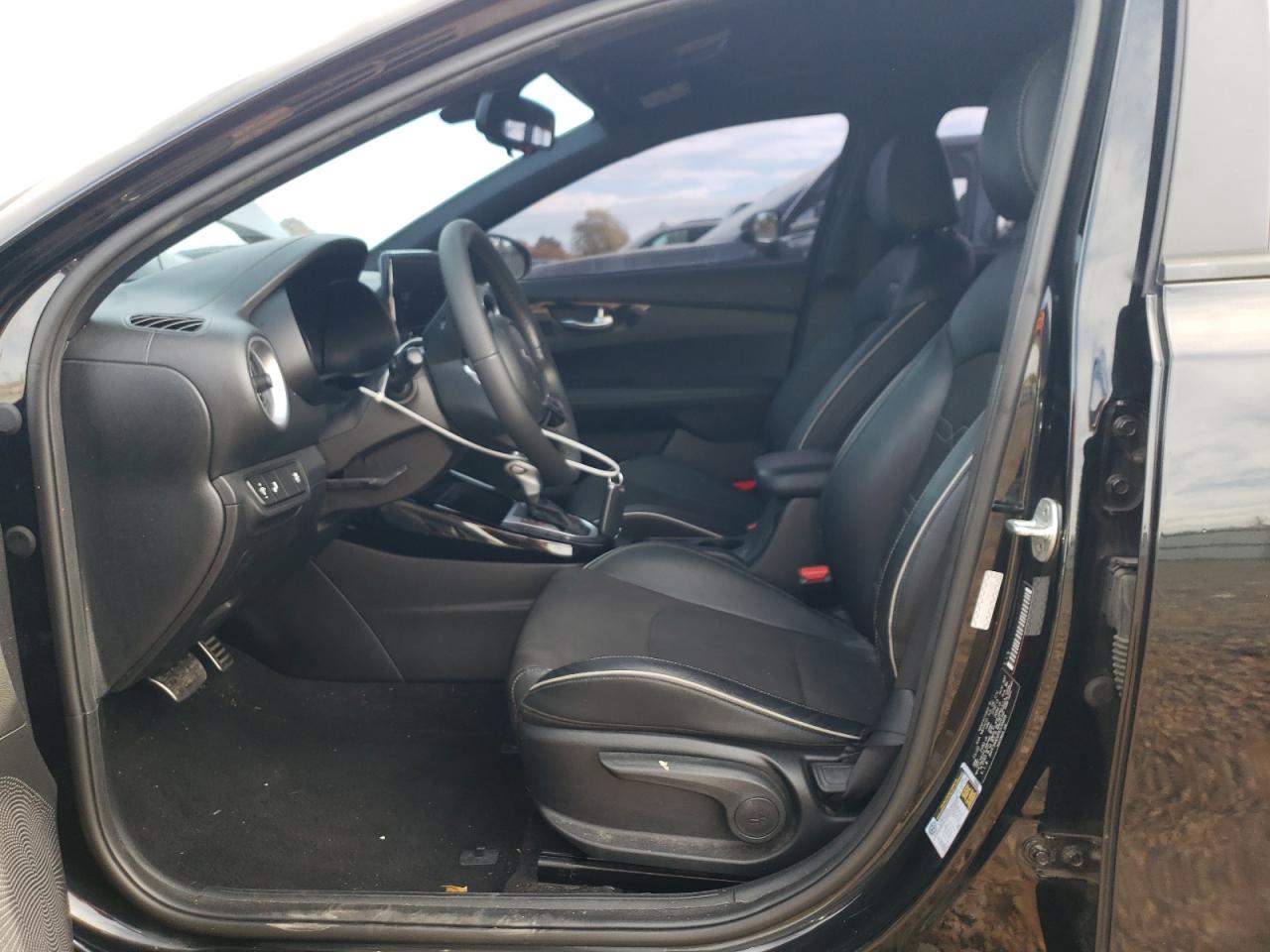 2023 Kia Forte Gt Line VIN: 3KPF54AD2PE570488 Lot: 90776965