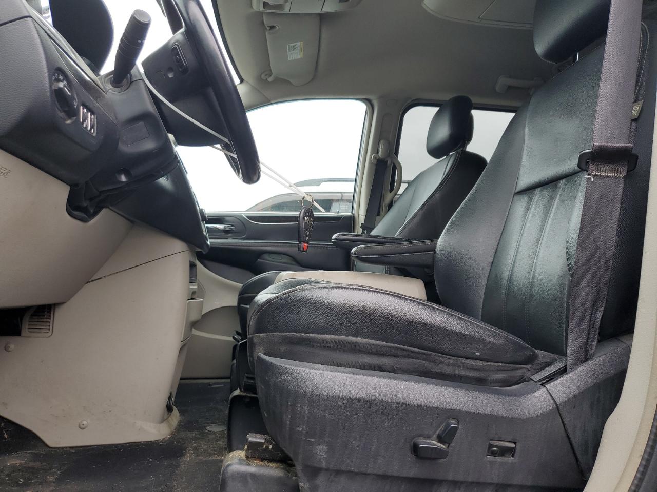 2014 Chrysler Town & Country Touring VIN: 2C4RC1BG6ER326736 Lot: 85555005