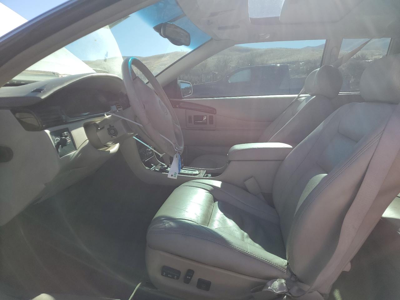 1999 Cadillac Eldorado Touring VIN: 1G6ET1296XU610814 Lot: 87225885