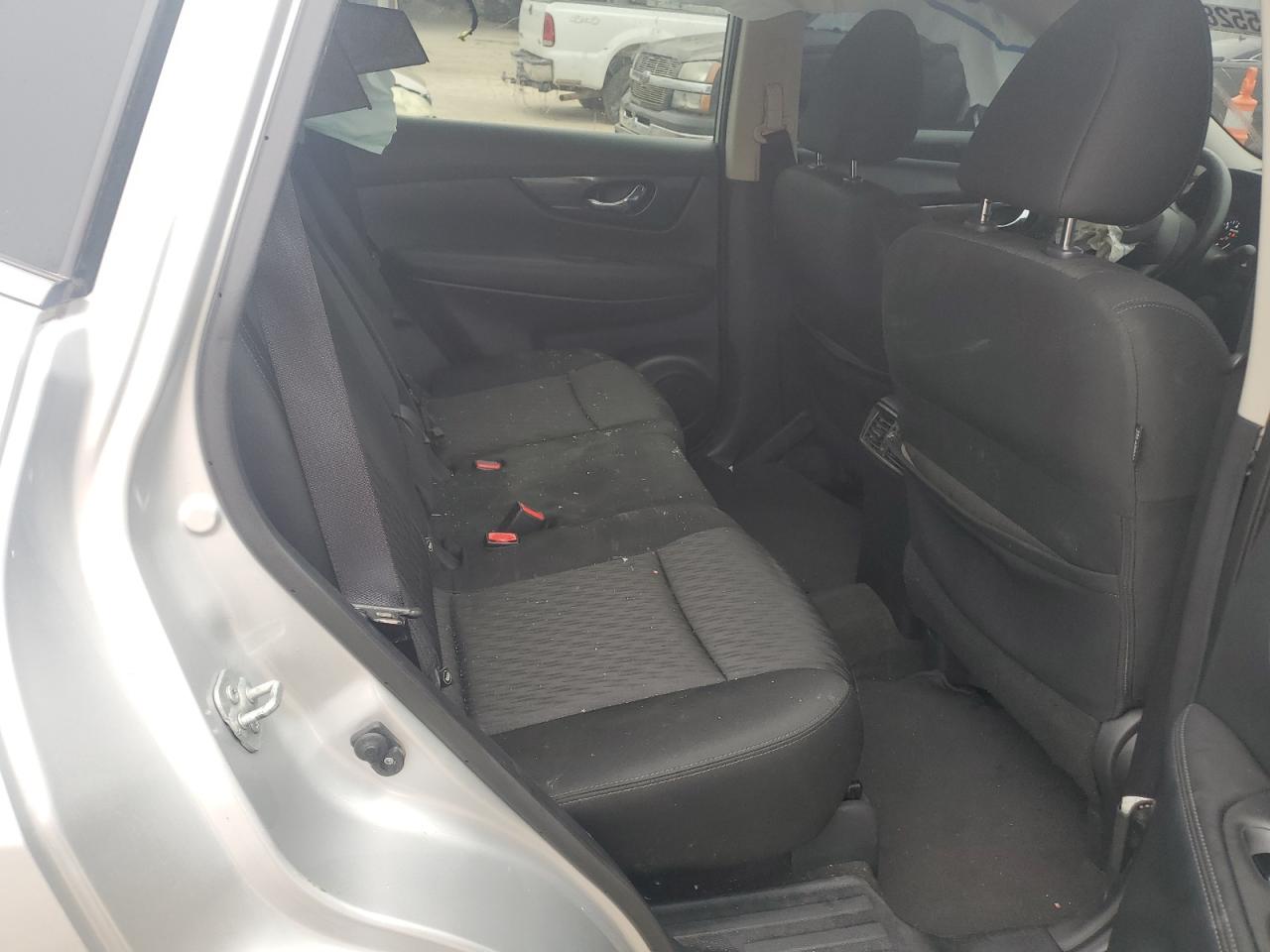 2018 Nissan Rogue S VIN: KNMAT2MT1JP513505 Lot: 85528385