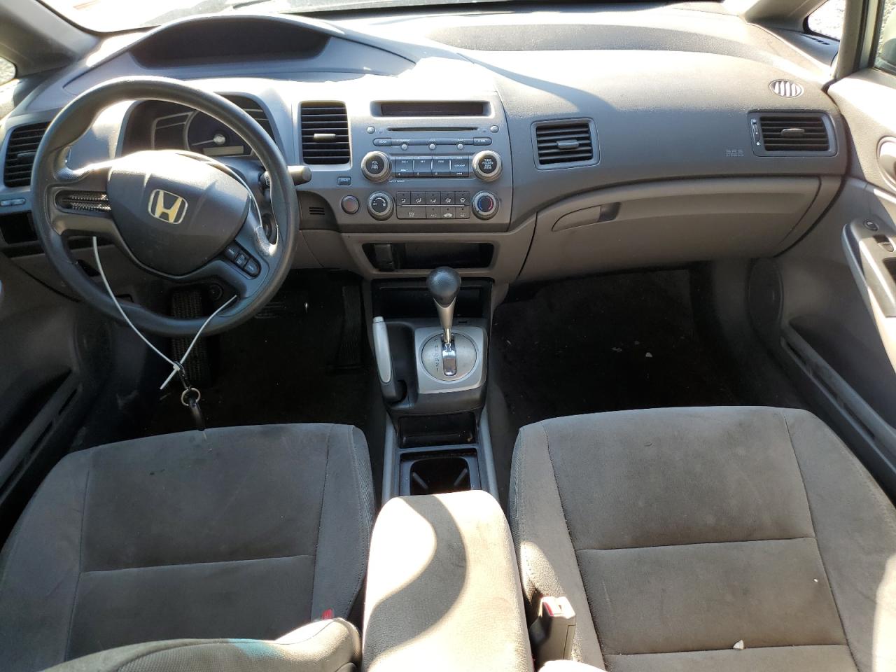 2008 Honda Civic Lx VIN: 1HGFA165X8L052926 Lot: 84901295