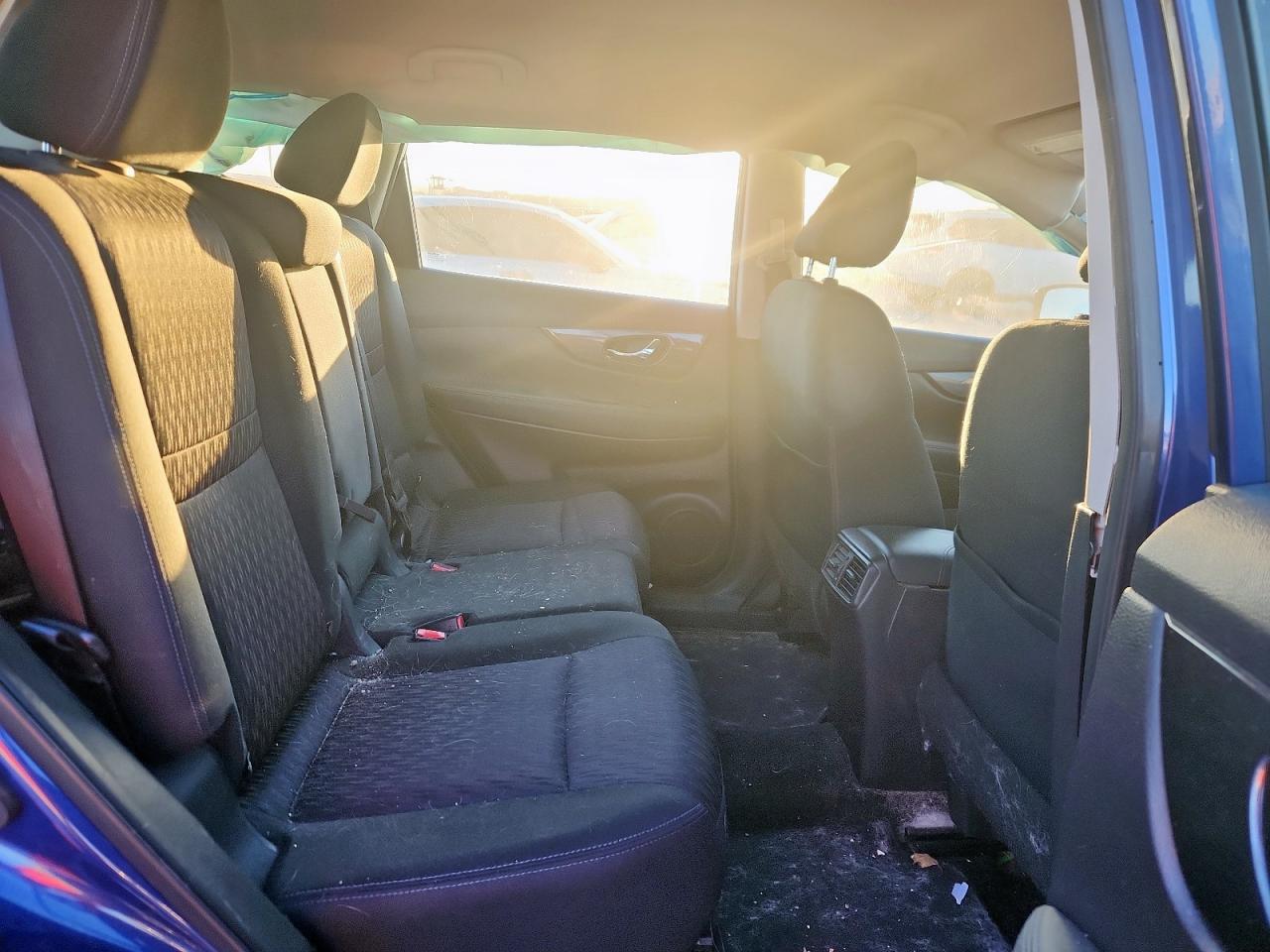 2017 Nissan Rogue S VIN: KNMAT2MV1HP591388 Lot: 86308295