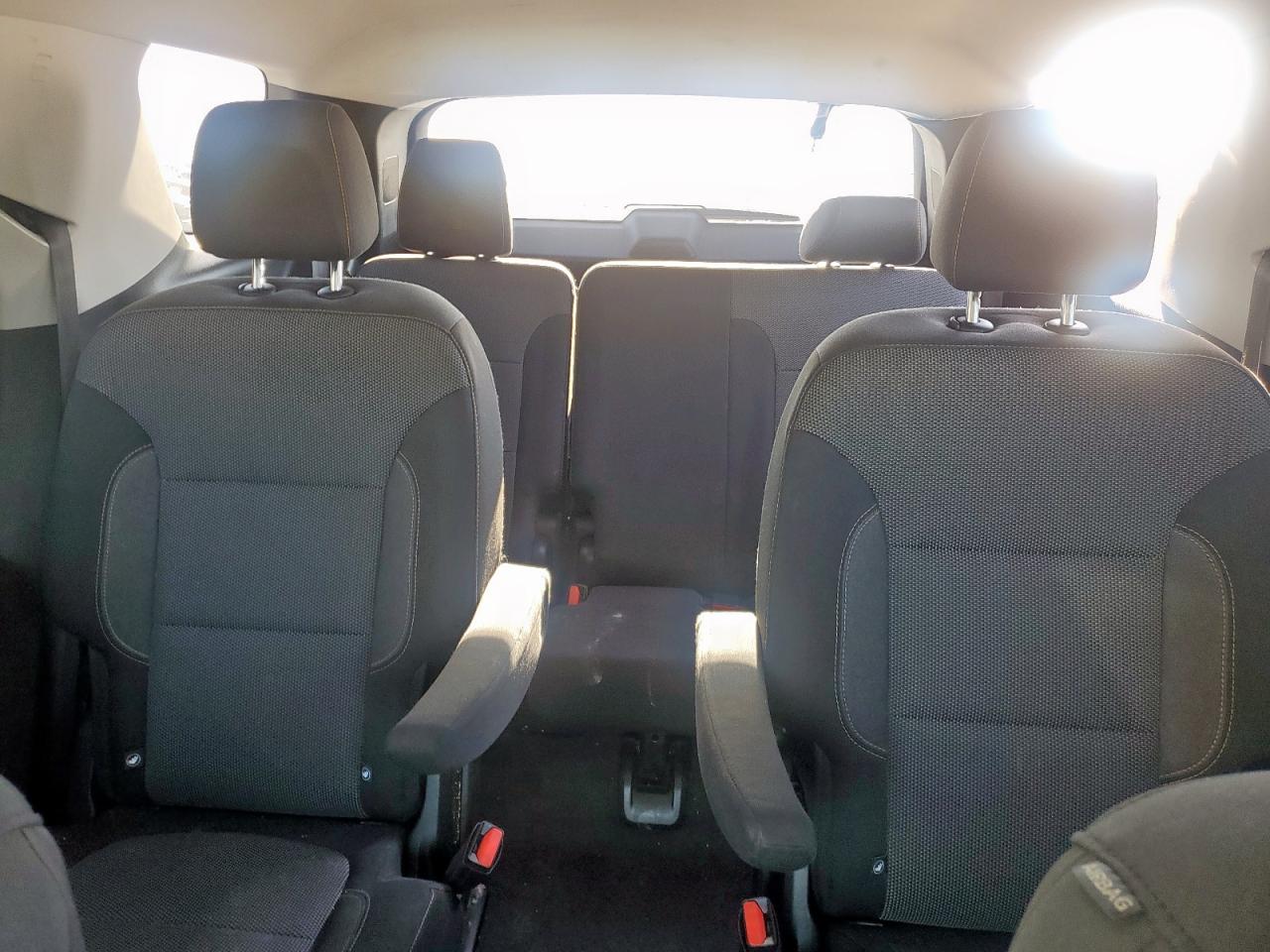 2019 Chevrolet Traverse Lt VIN: 1GNERGKW2KJ215471 Lot: 84949195