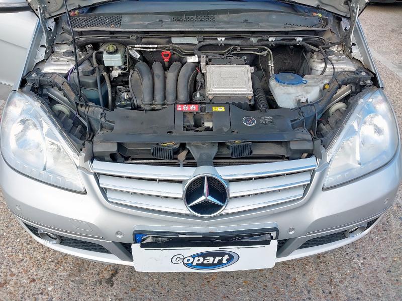 2011 MERCEDES-BENZ A160 BLUEEFF-Y A-GARDE SE 