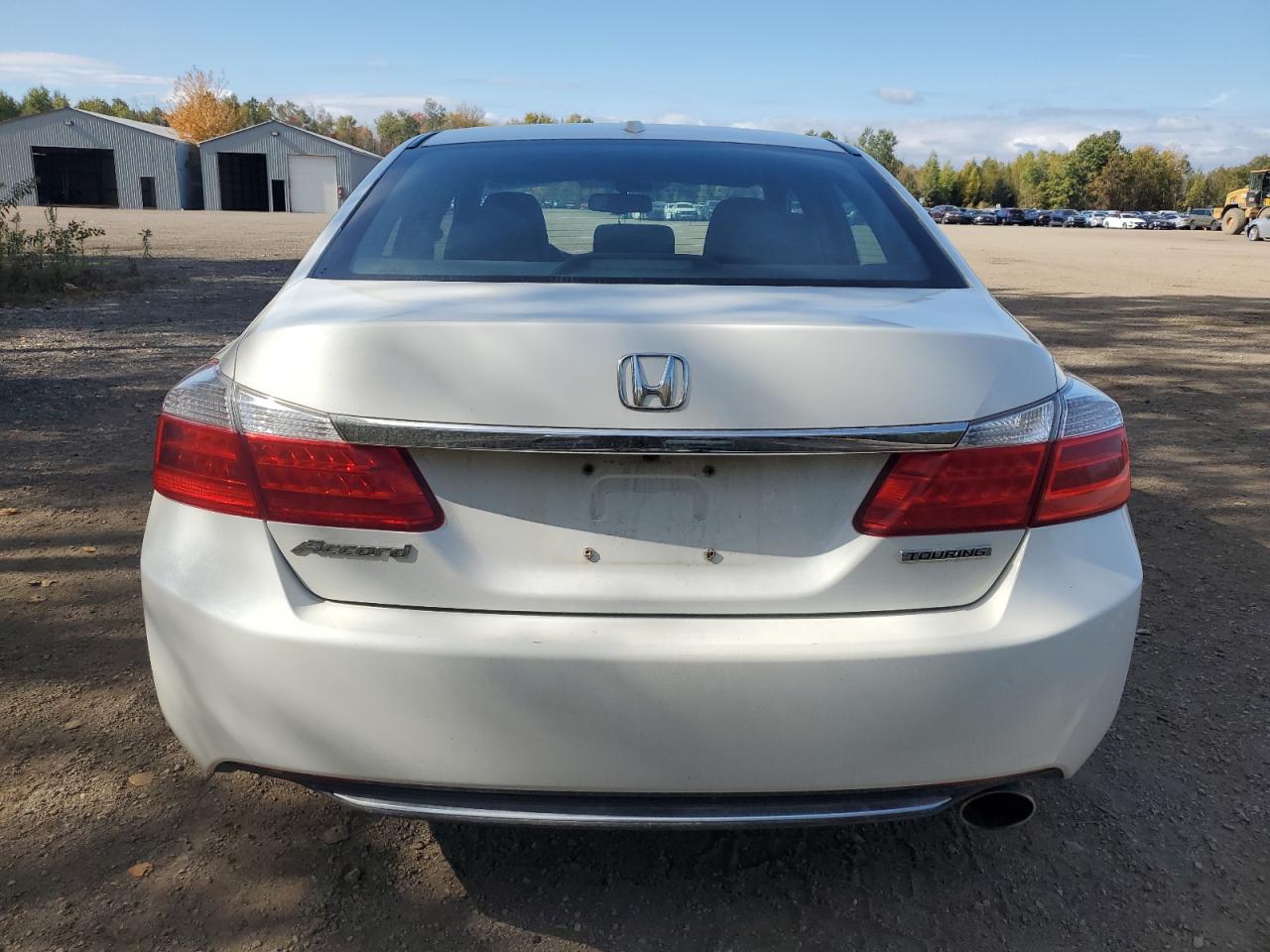 2015 Honda Accord Touring VIN: 1HGCR2F90FA803027 Lot: 86222385