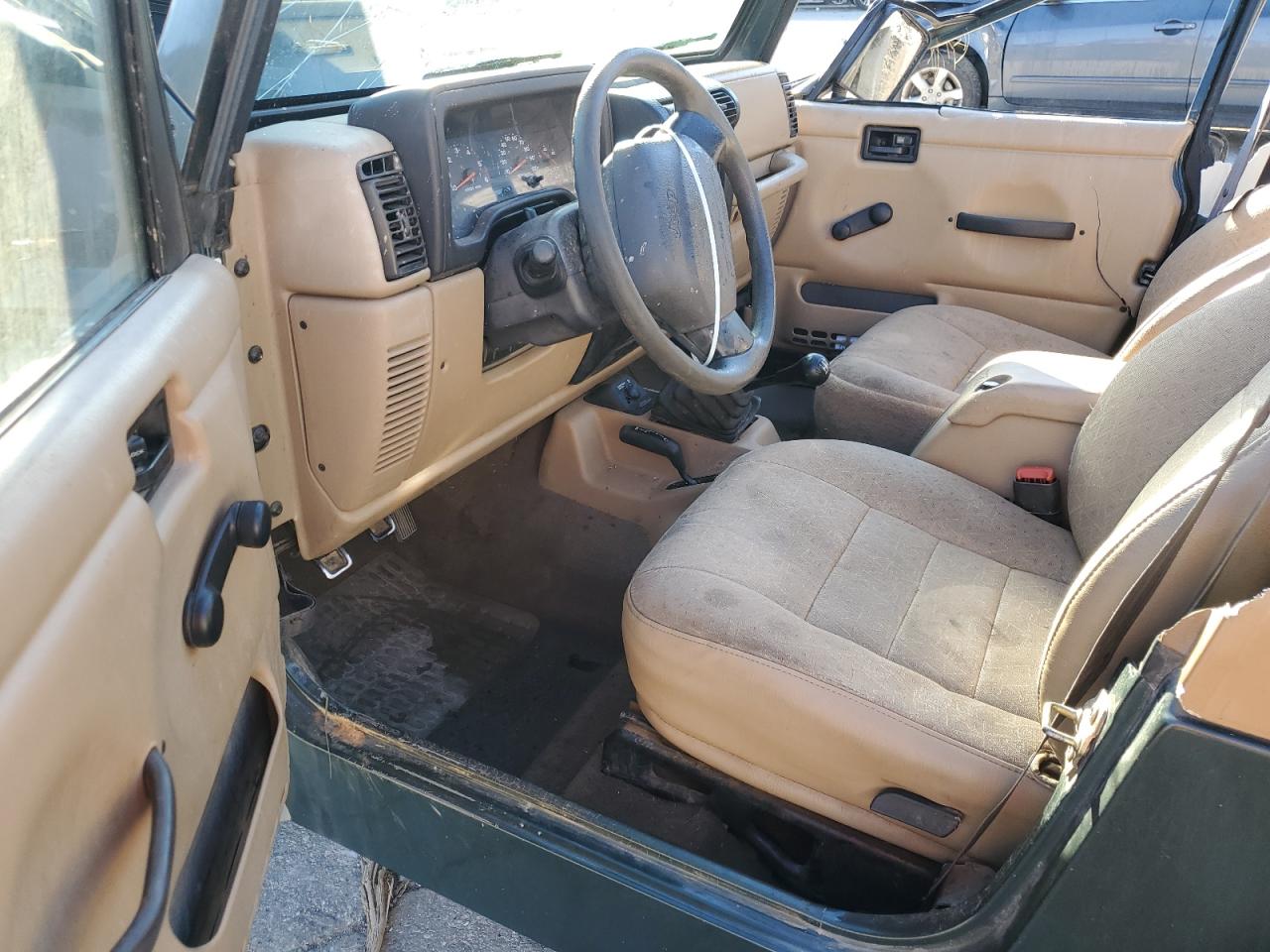 2015 Jeep Cherokee Latitude VIN: 1C4PJMCB5FW734039 Lot: 82339835