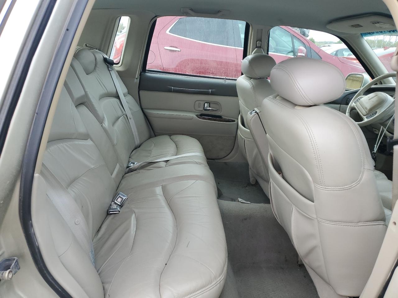 1997 Lincoln Town Car Signature VIN: 1LNLM82W1VY741585 Lot: 85915905