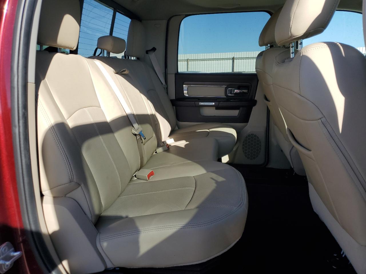 2018 Ram 1500 Laramie VIN: 1C6RR7NM4JS355266 Lot: 82220745