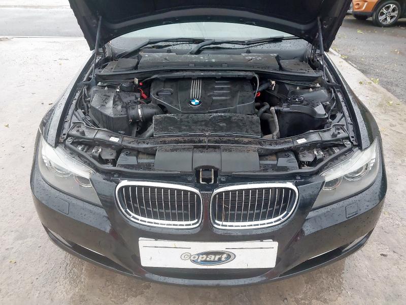 2011 BMW 318D EXCLUSIVE EDITION 