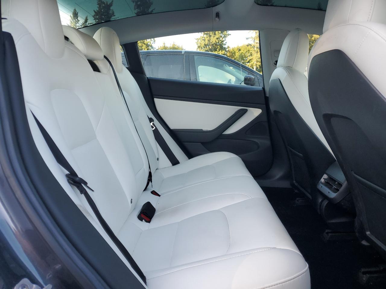 2018 Tesla Model 3 VIN: 5YJ3E1EB8JF183956 Lot: 82280165