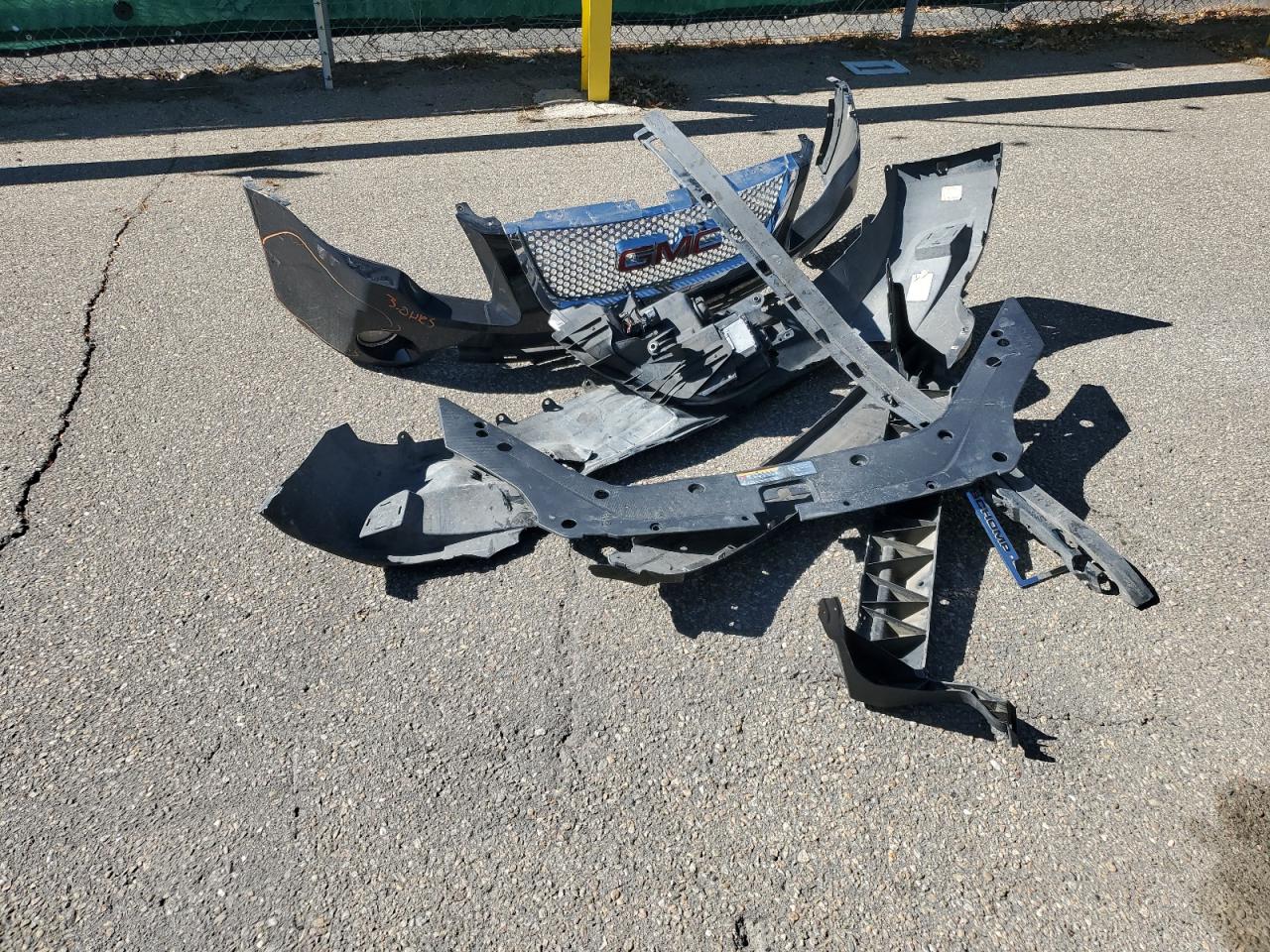 2012 GMC Acadia Denali VIN: 1GKKVTED6CJ233701 Lot: 82506805