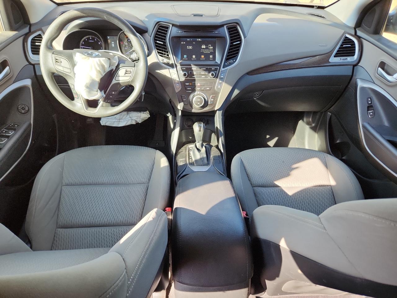 2017 Hyundai Santa Fe Se VIN: KM8SM4HF0HU182408 Lot: 84733425