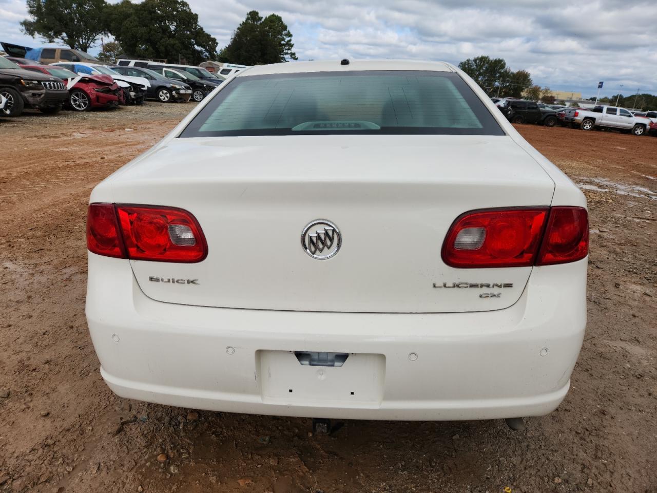 2008 Buick Lucerne Cx VIN: 1G4HP572X8U170918 Lot: 90826345