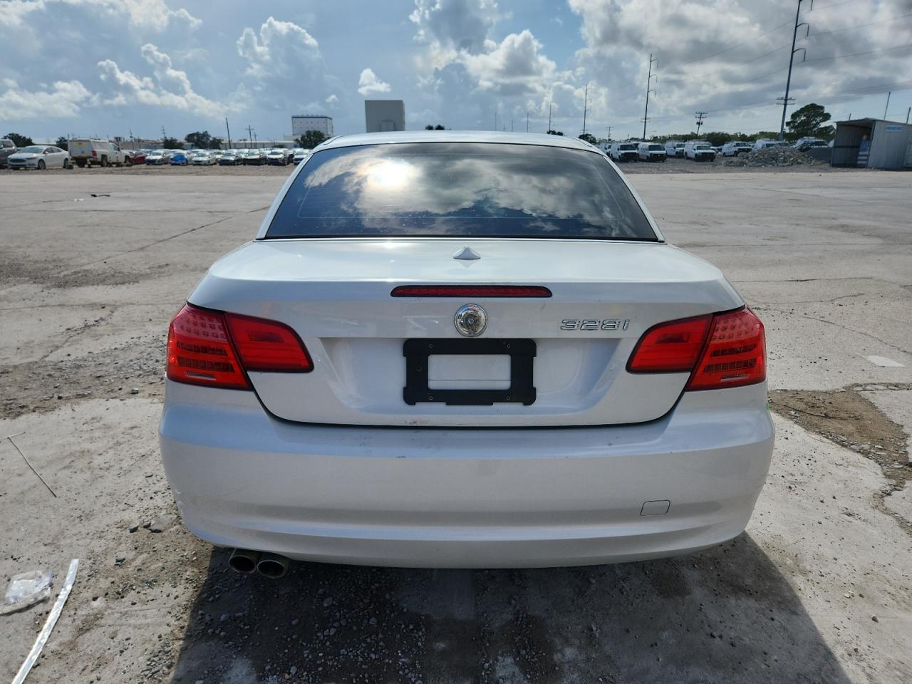 2011 BMW 328 I Sulev VIN: WBADW7C57BE543235 Lot: 85324695